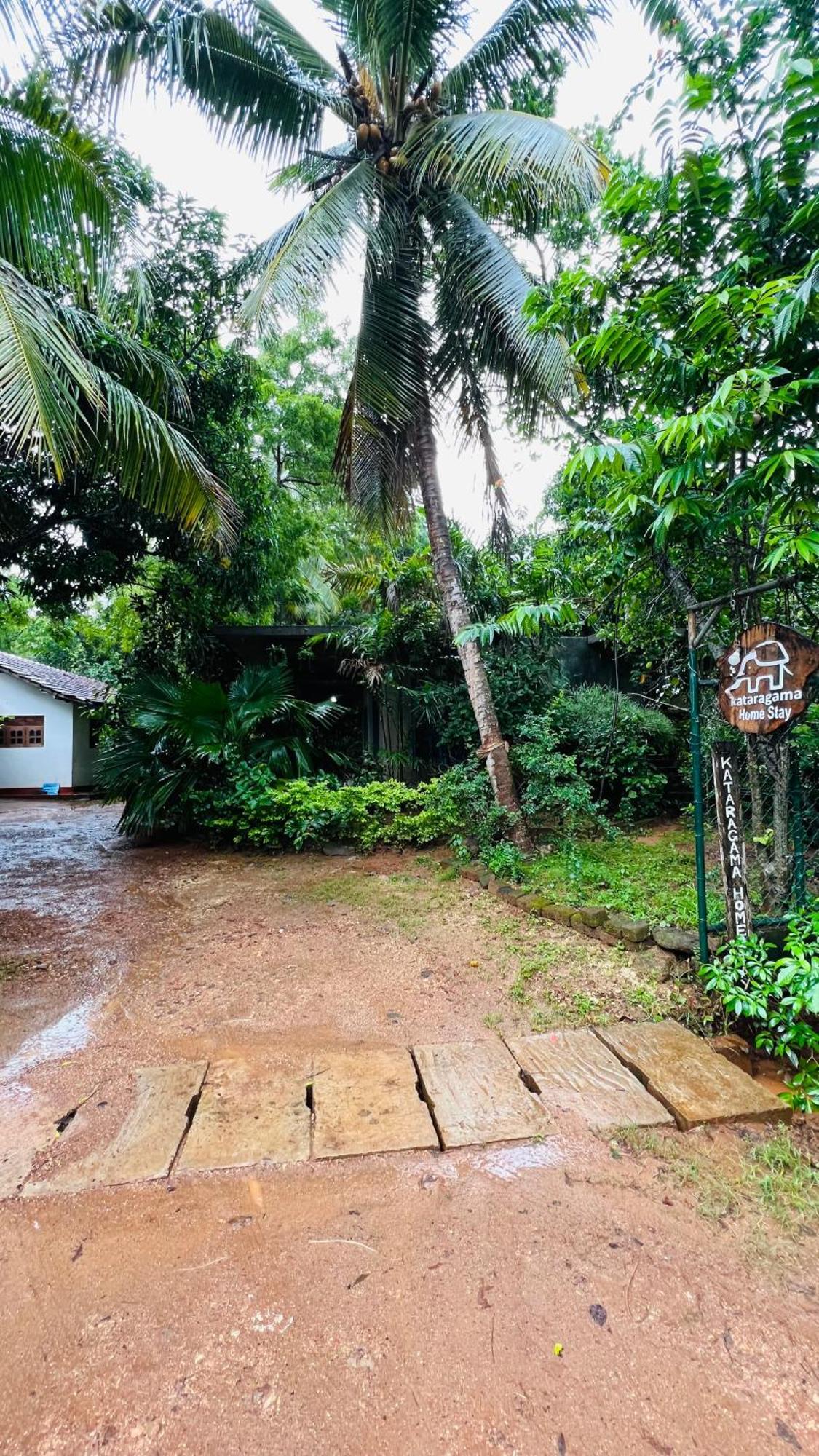 Kataragama Homestay Exteriér fotografie