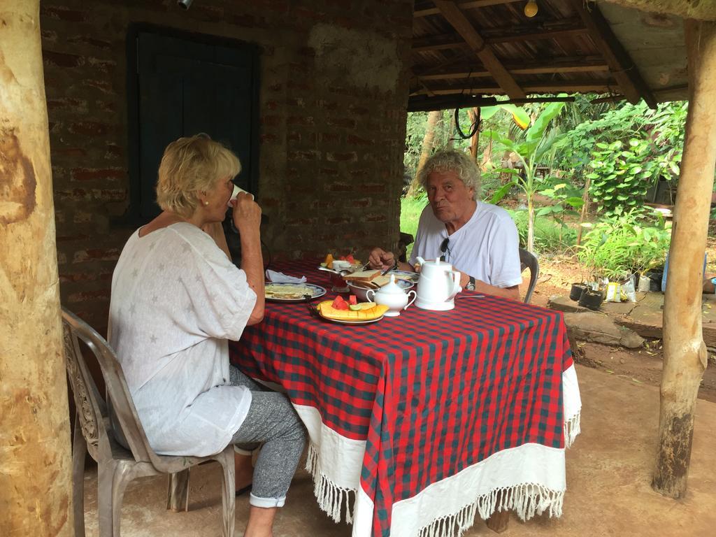 Kataragama Homestay Exteriér fotografie